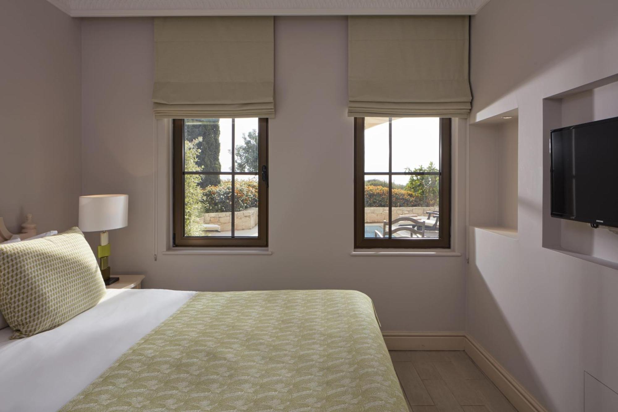 Aphrodite Hills Hotel Kouklia Extérieur photo